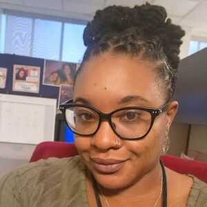 Meet your Posher, Maurcia